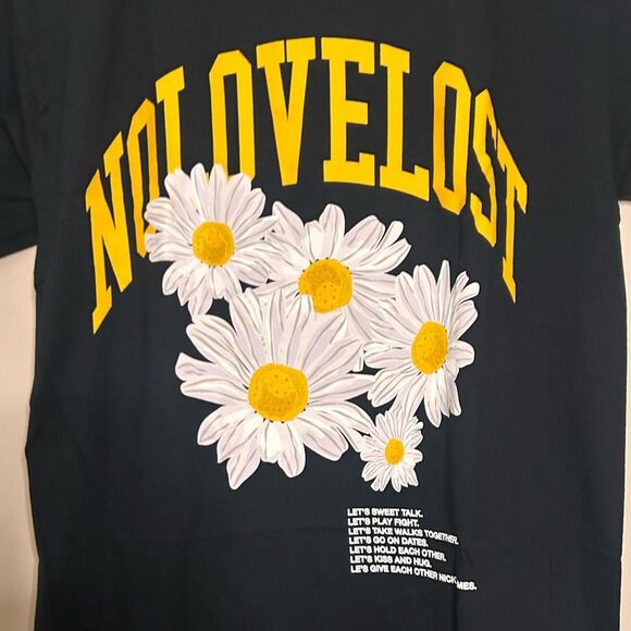 Rue 21 Nolovelost Daisey Graphic Tee Shirt Size Medium - Picture 2 of 5